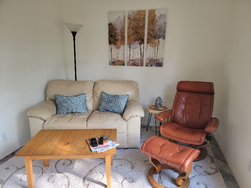 Borders Forest and Trails -Spacious Tree Top Apartment - Photo 3
