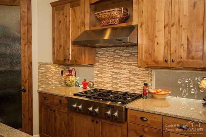 River's Edge 3 BR Charmer - Photo 5