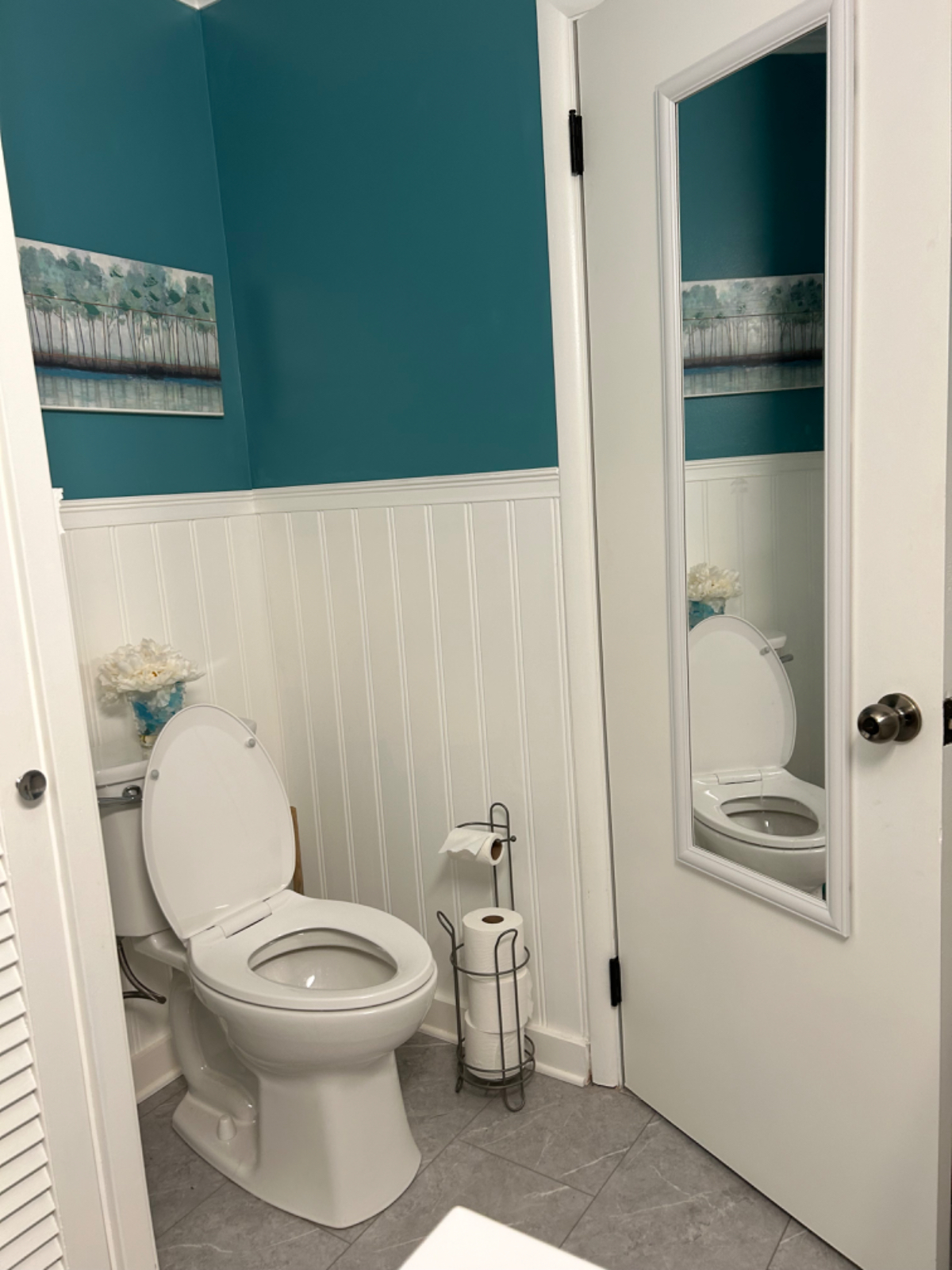 Quaint Second  Floor Apt - Photo 8