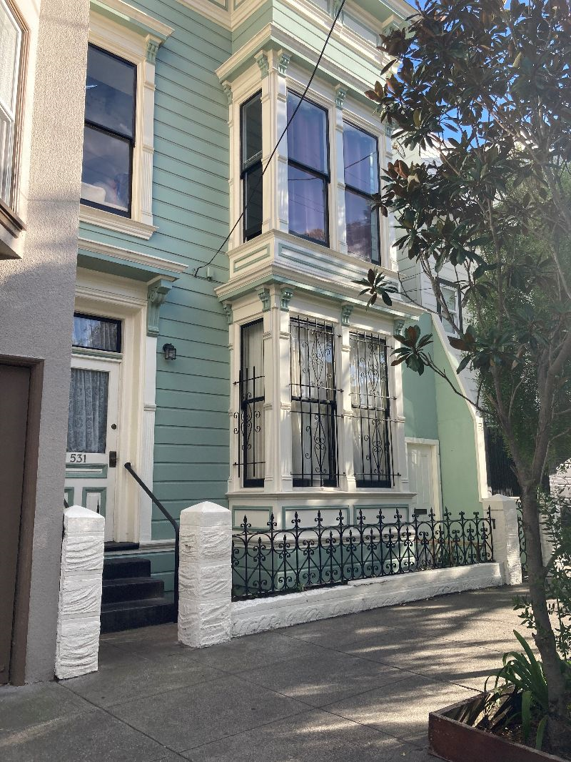 Sun Drenched Beautiful Victorian Home in Hayes Valley - Photo 2