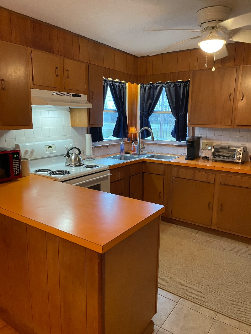 Private 2 Bedroom Country Home - Photo 9