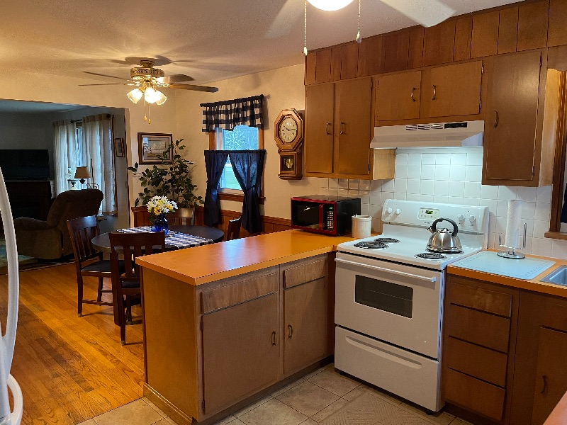 Private 2 Bedroom Country Home - Photo 4