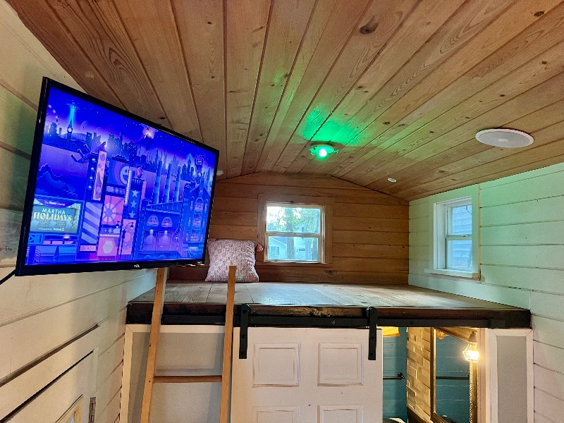 Island Retreat - Photo 10