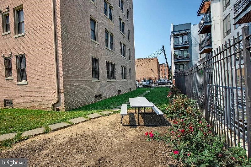 1 Bed Top Floor Condo in Columbia Heights near Medstar and Childrens National Hospital - Photo 3