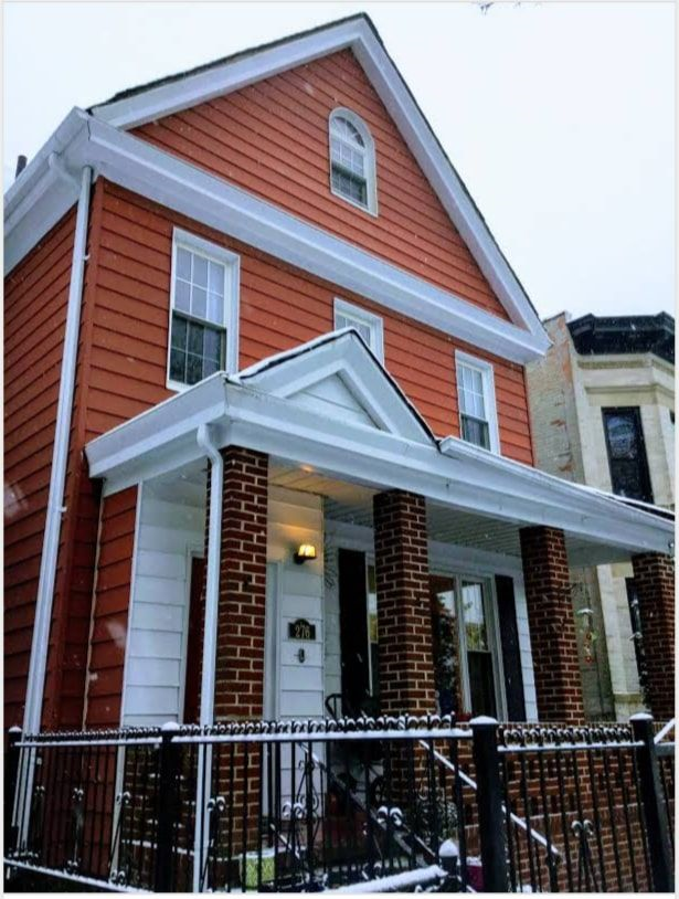 PLG - Photo 1