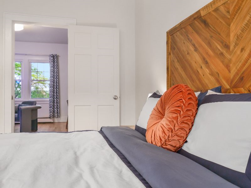 Cozy Mid-Century Modern Suite, Hudson River/Mt Beacon Views - Photo 7
