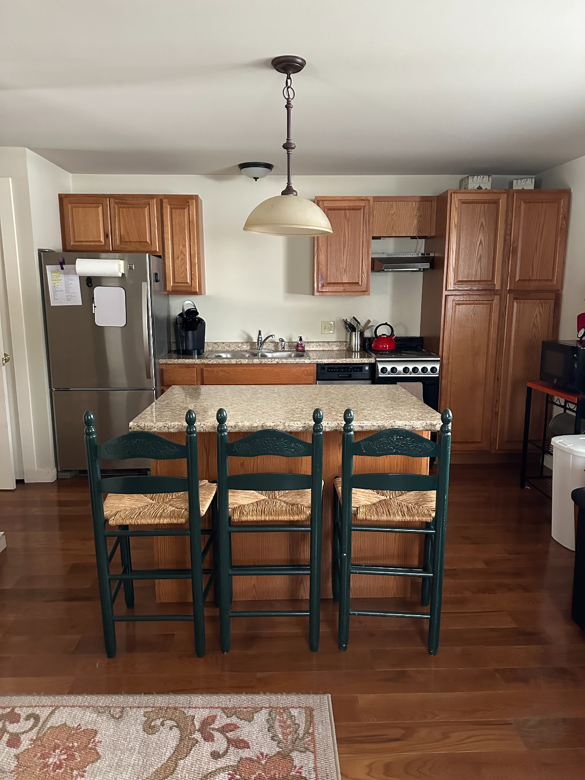 One Bedroom Apartment - Photo 2