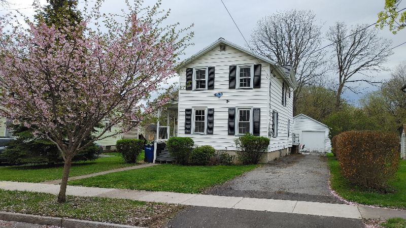 Entire Home - Canandaigua - Steps off Main Street - Photo 5