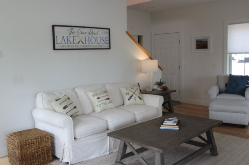 Lake Iroquois Cove - Photo 8