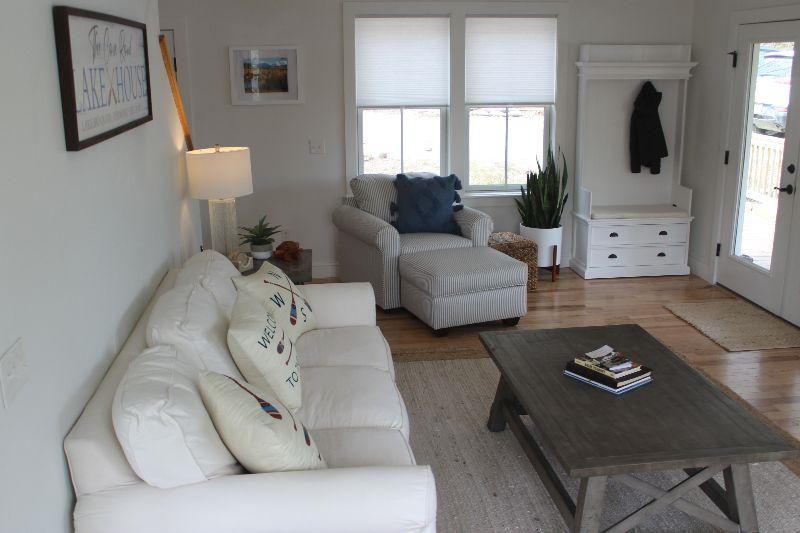 Lake Iroquois Cove - Photo 9