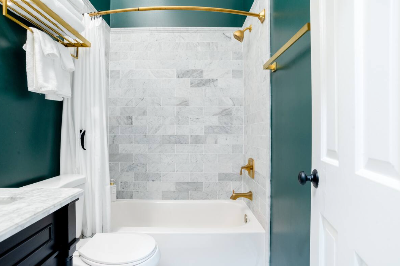 Capitol Hill Retreat in Historic and Trendy Location - Photo 8