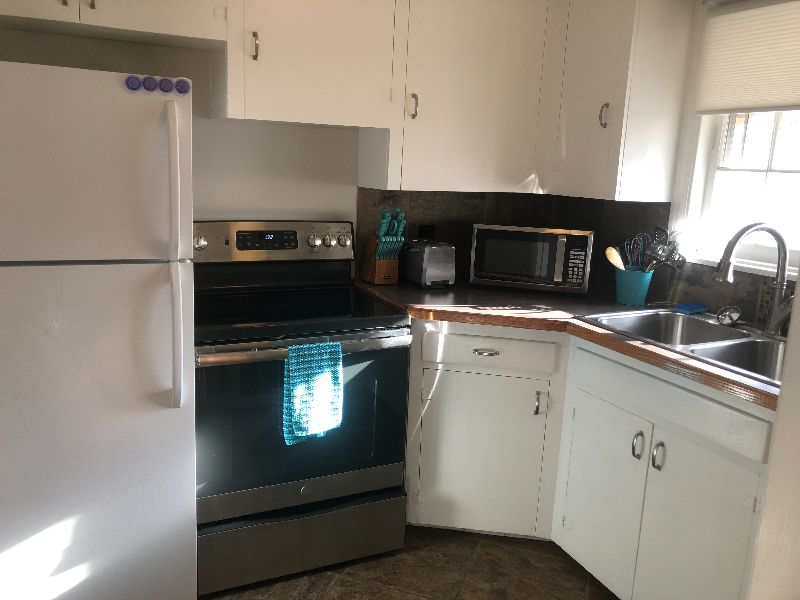 Sweet Apt near Frontier Park - Photo 8