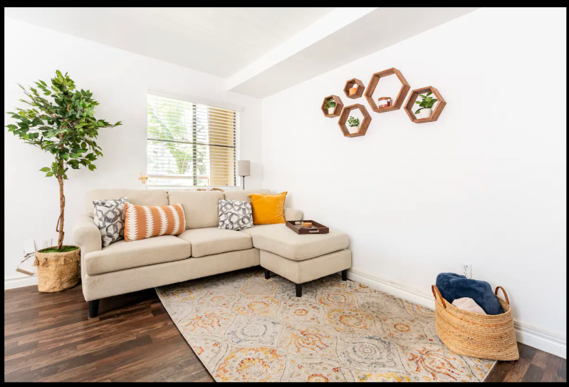 Lovely Hillcrest home near Downtown - Free Parking - Photo 3