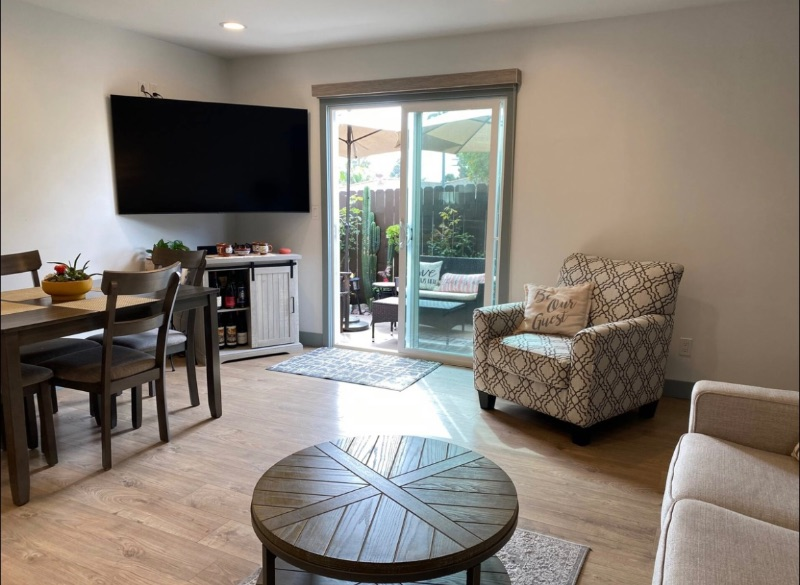 Cozy 2 Bedroom Casita in Bay Park - Photo 3