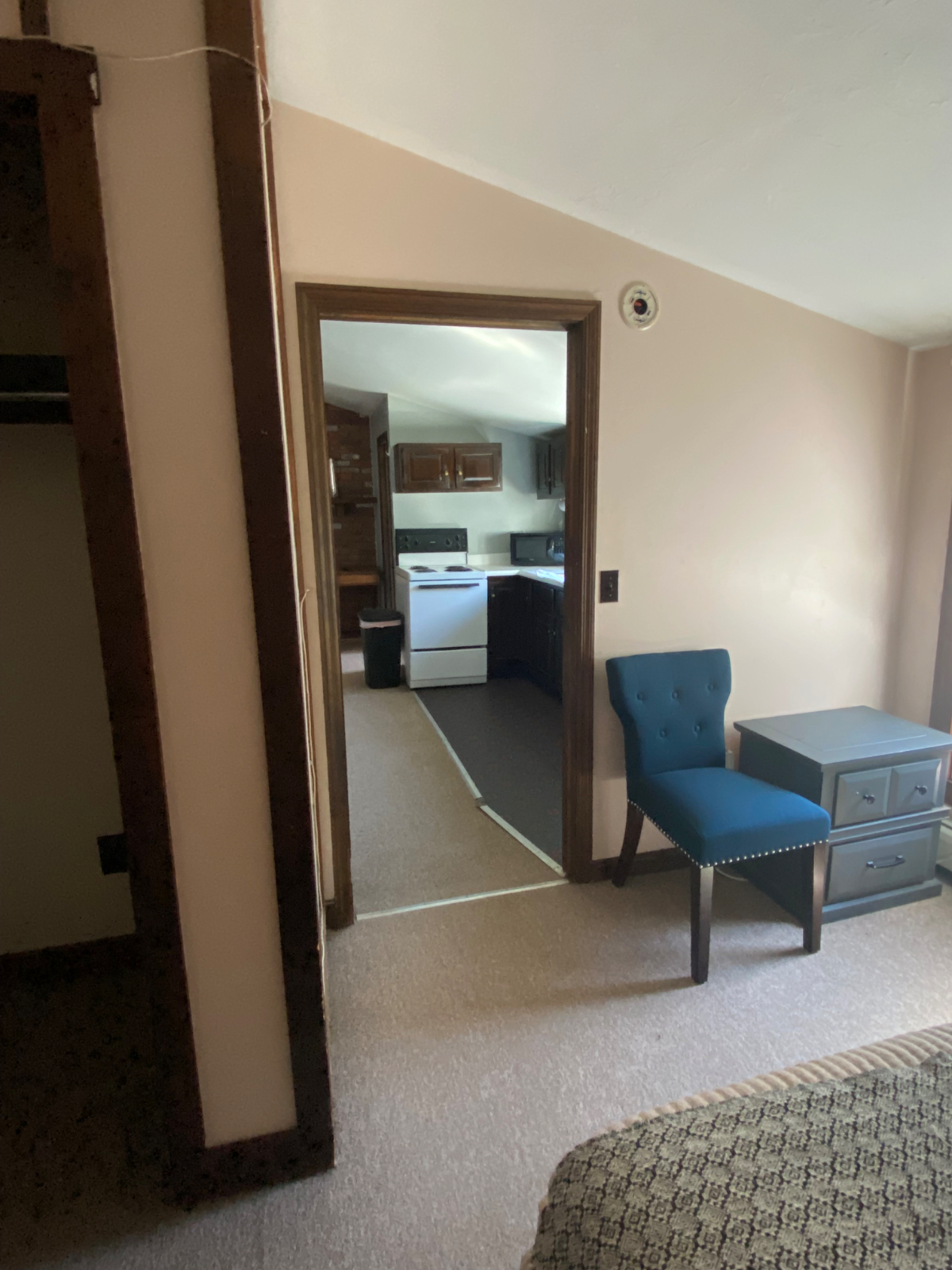 Apartment Furnished 5 Rutland, VT - Photo 7