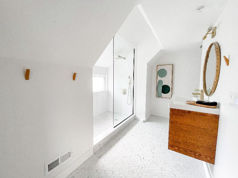 *Luxury 3 Bed 2.5 Bath / Prime Park Ave. Location* - Photo 11
