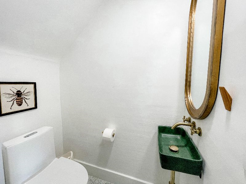*Luxury 3 Bed 2.5 Bath / Prime Park Ave. Location* - Photo 6