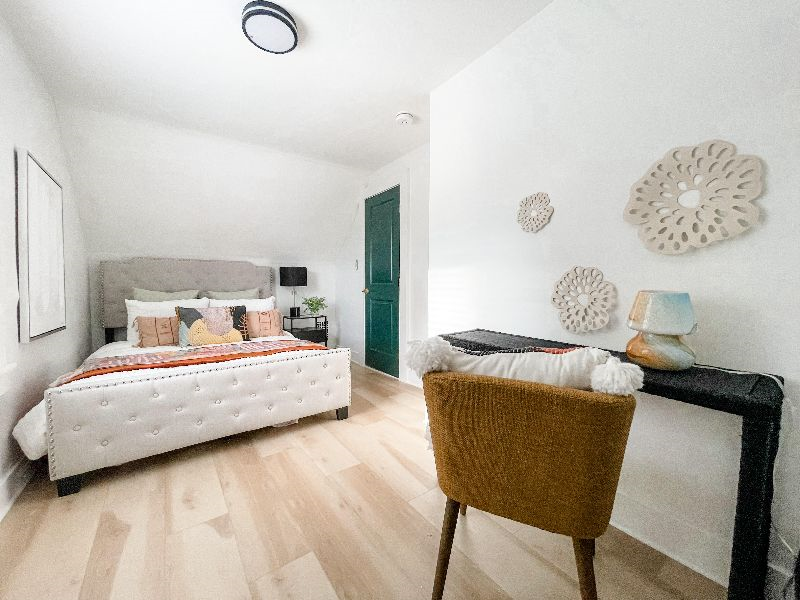 *Luxury 3 Bed 2.5 Bath / Prime Park Ave. Location* - Photo 12