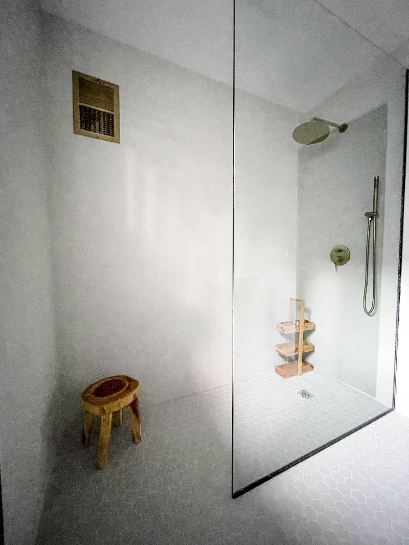 *Luxury 3 Bed 2.5 Bath / Prime Park Ave. Location* - Photo 9