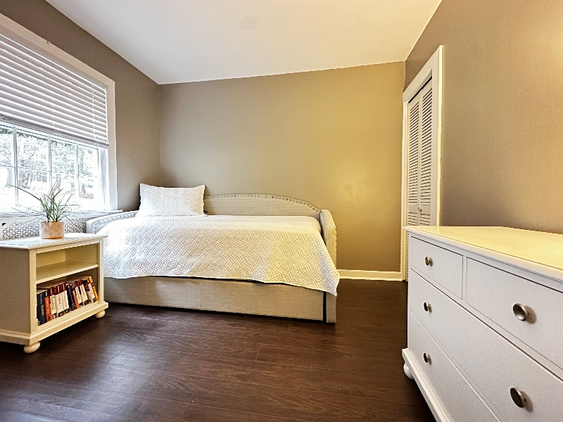 Wheel Hill Cottage in Blauvelt, NY - Photo 6