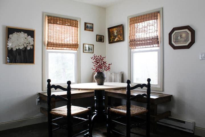 Charming 2-Bedroom Cottage in the Catskills - Photo 3