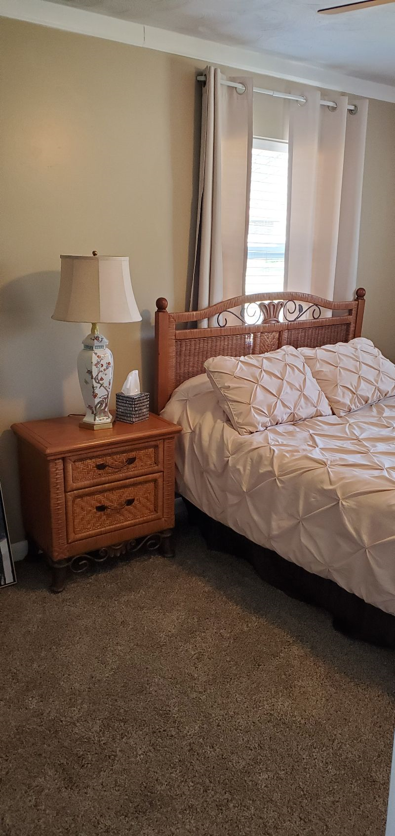Bedroom Unit 2 in traveling nurses house