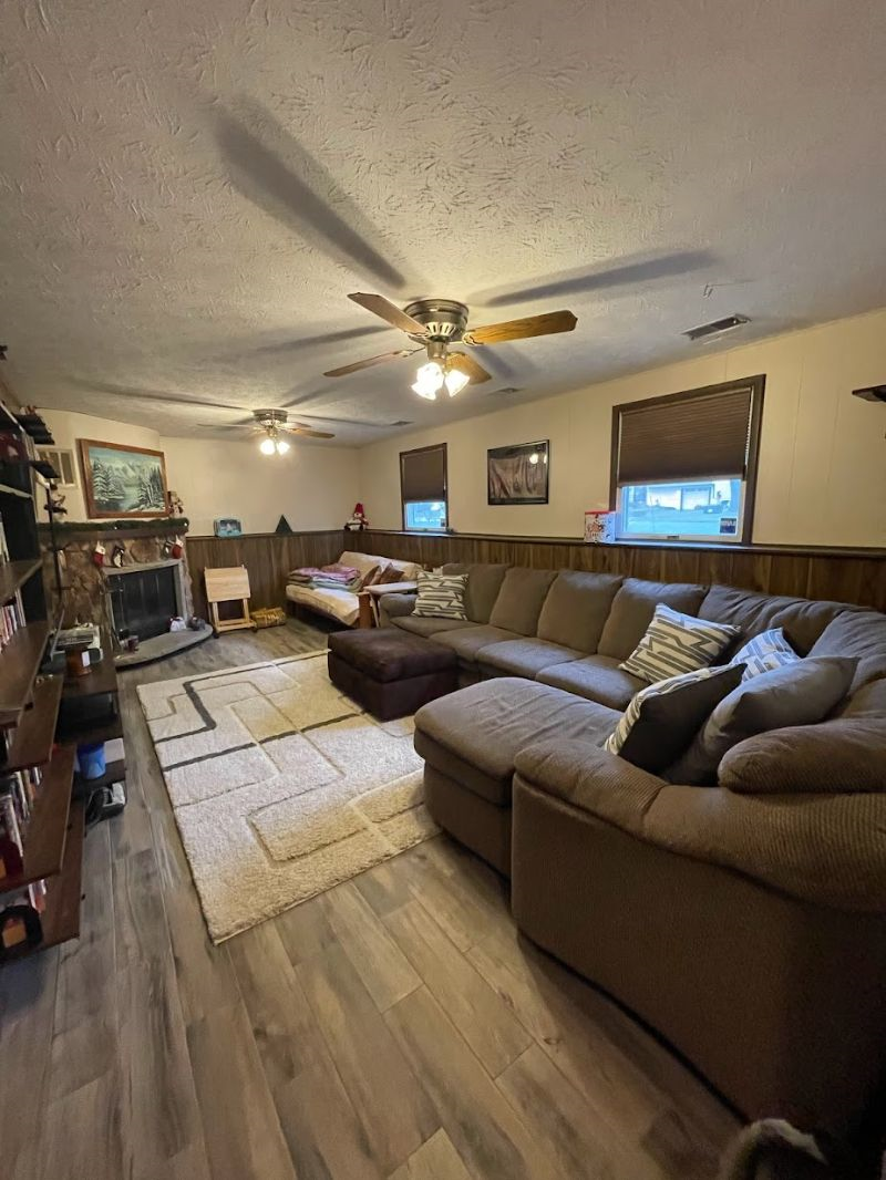 Fully furnished house-Master Suite w/private bath - Photo 12