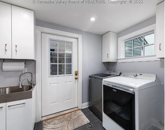 Spacious Master Suite In Scott Depot - Photo 8