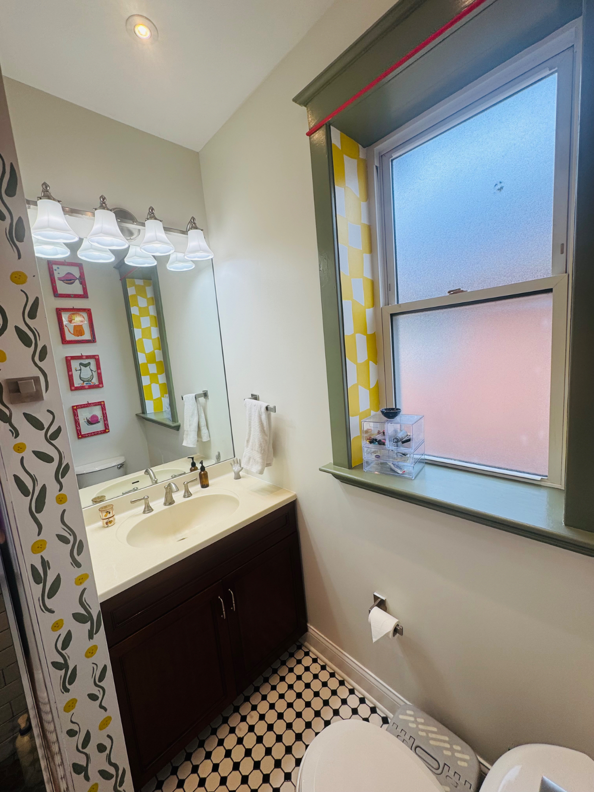 3 bed, dog friendly, Quiet Neighborhood - Photo 11
