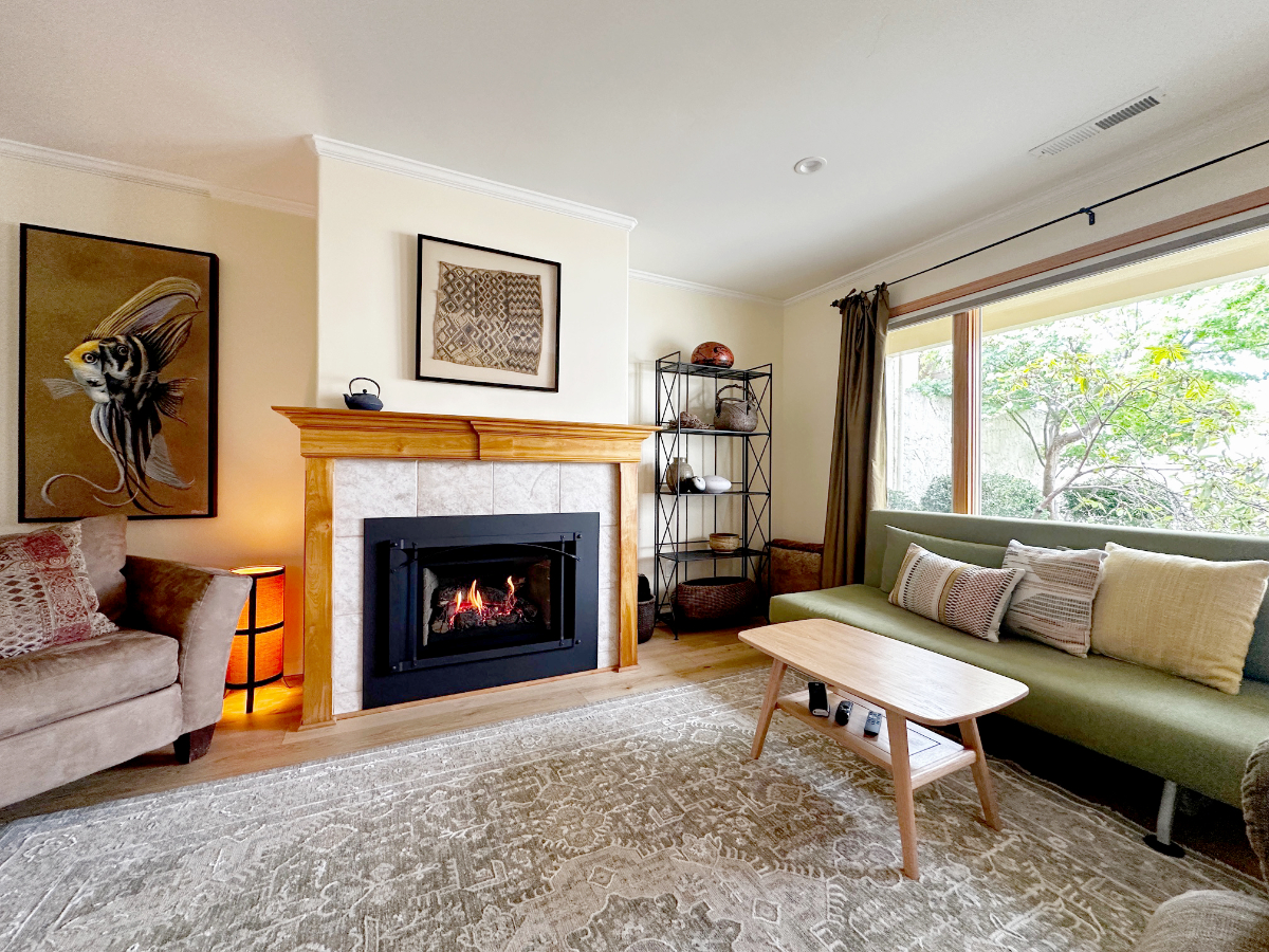Quiet Westside Retreat: 2BR/2BA Detached Home, Walk or Bike Everywhere. - Photo 1