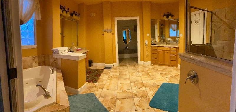 Master Bedroom 1 - Photo 9