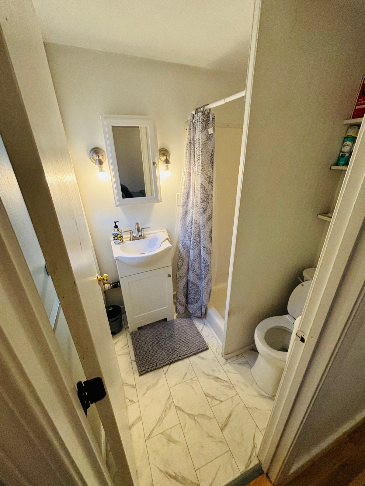 1-Bedroom Close to Downtown & Waterfront (101F) - Photo 5