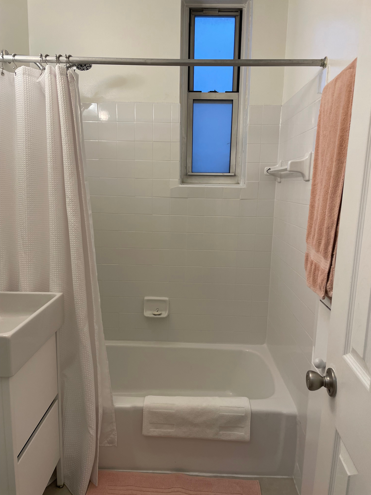RELAXATION AND CONVENIENCE ON CENTRAL PARK WEST - Photo 11
