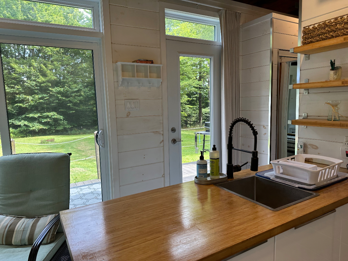 Tiny house one mile from cvmc - Photo 3