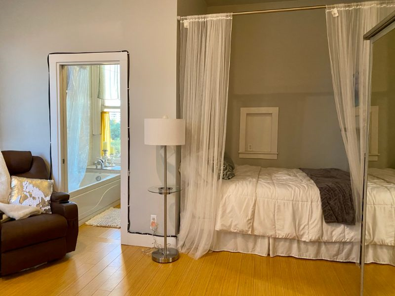 Romantic Studio, Huge Tub w/Views, Massage Chair, 2 Closets, Bamboo Flrs - Photo 5