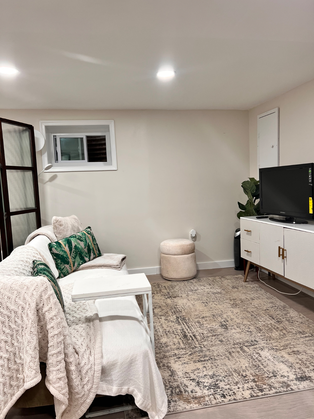 DC /Private Entrance/bathroom/studio RM/CUA/HU - Photo 7