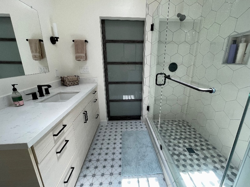 Centrally located spacious guesthouse - Photo 2