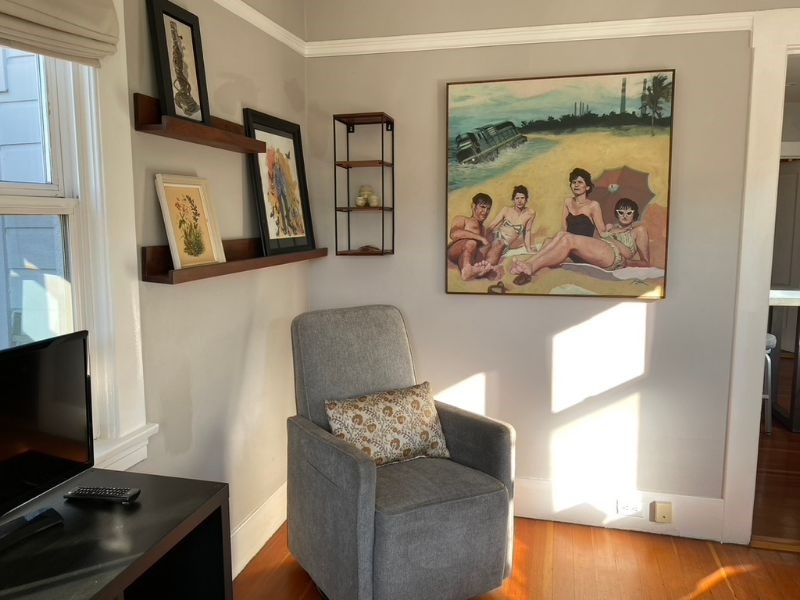 Quiet Private Home with Expansive Views - Photo 4