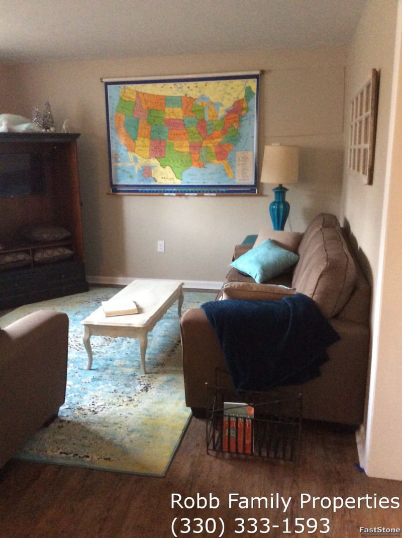 Light Filled Basement Apartment in NW Akron