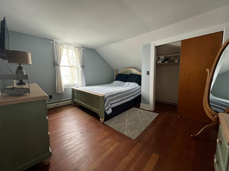 Lakefront 3 Bedroom Rental - Photo 8