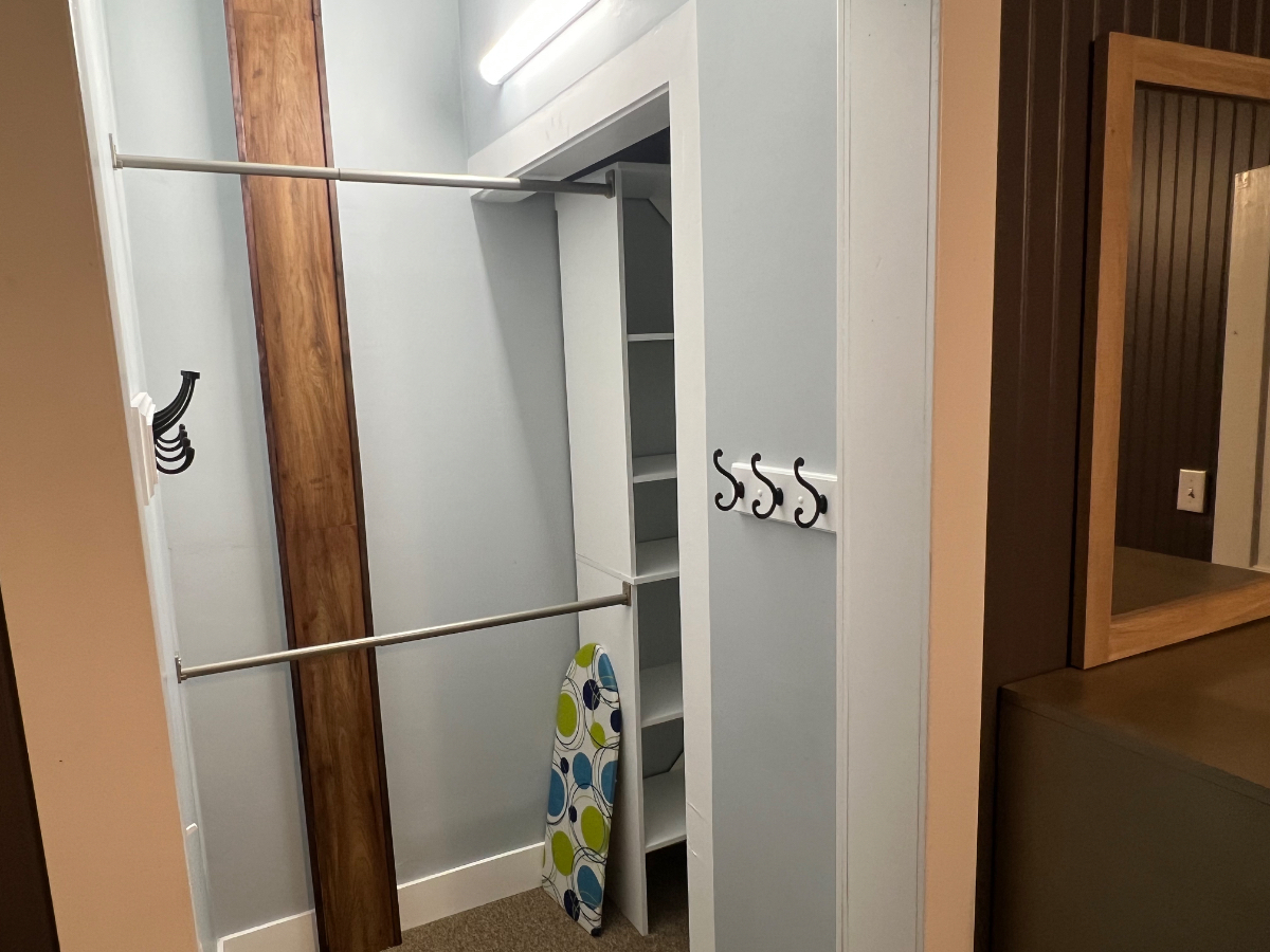 Large one bedroom apartment in the South End - Photo 4