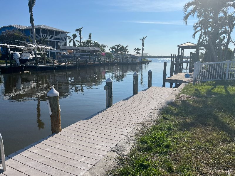 1 BR Waterfront unit. all Utilities Inc pets ok