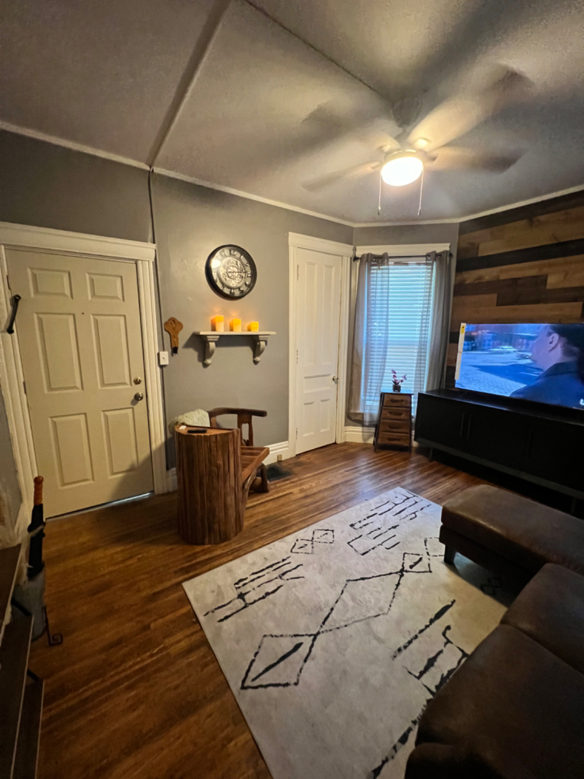 1BR/1BA Furnished | 7 min URMC, 5 min Highland | All Utilities Included | Office, Parking, Laundry - Photo 7