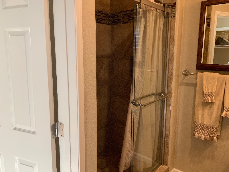 1 Cozy 1 bedroom with bathroom in a convenient....