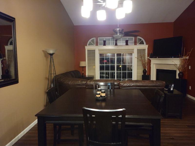 Comfortable and Open 2+ Bedroom Home in Excellent Location! - Photo 8