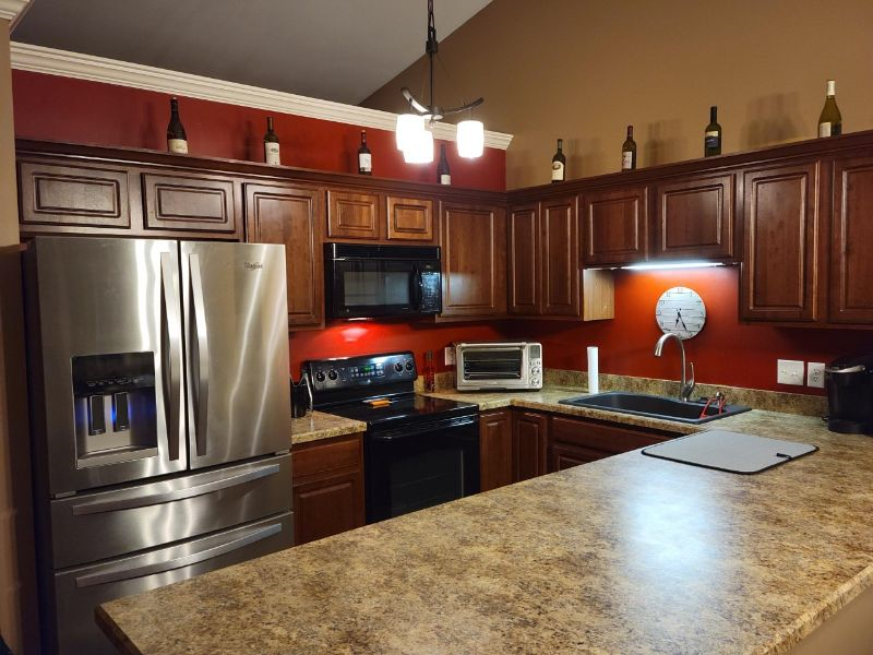 Comfortable and Open 2+ Bedroom Home in Excellent Location! - Photo 10