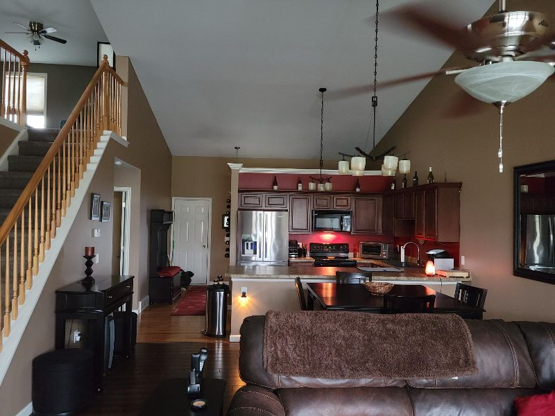Comfortable and Open 2+ Bedroom Home in Excellent Location! - Photo 12