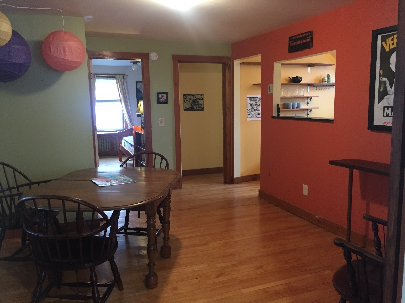 Burlington spacious 2 BR apartment - walk everywhere - Photo 6