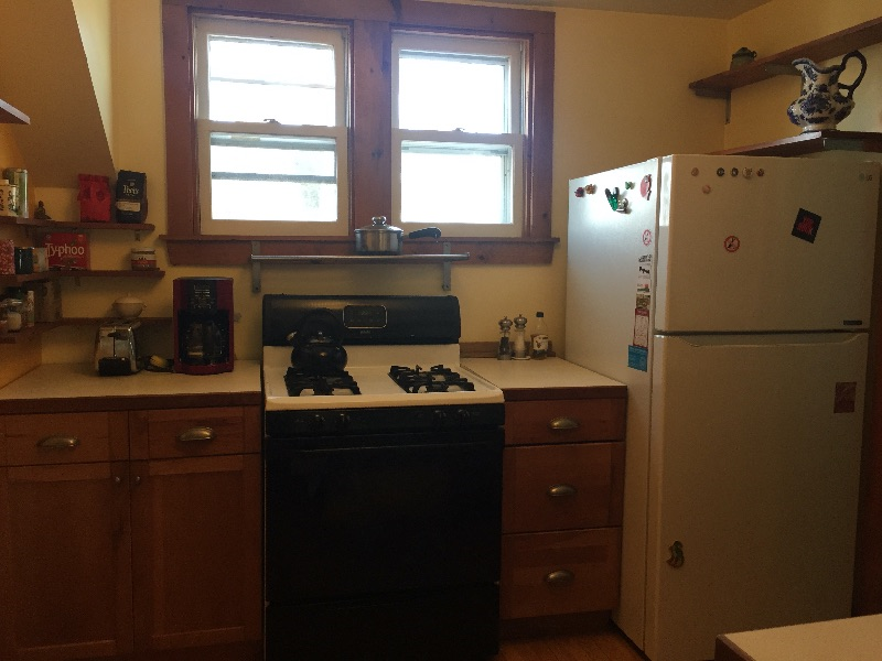 Burlington spacious 2 BR apartment - walk everywhere - Photo 10