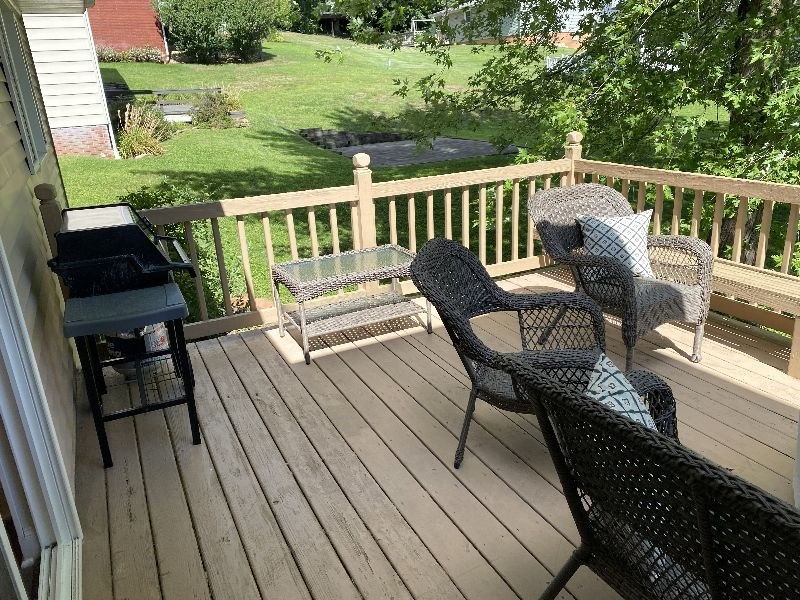 Newly Updated House - Walking Distance to Hospitals! - Photo 8